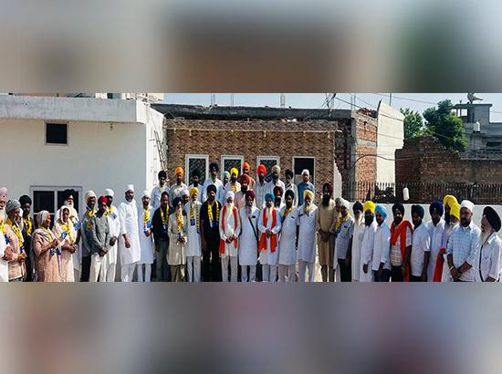 ਅਕਾਲੀ ਦਲ ਨੂੰ ਵੱਡਾ ਝਟਕਾ, ਕਈ ਆਗੂ AAP ‘ਚ ਸ਼ਾਮਲ