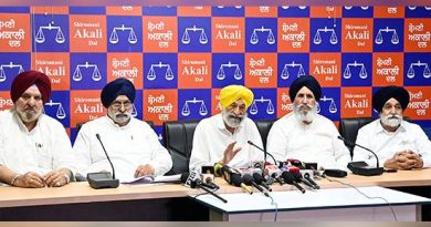 ਭਗਵੰਤ ਮਾਨ ਸਰਕਾਰ ਦੱਸੇ…! ਮਜੀਠੀਆ ਖਿਲਾਫ਼ ਦਰਜ FIR ‘ਚ ਦੱਸੀ 540 ਕਰੋੜ ਦੀ ਰਾਸ਼ੀ ਬਾਰੇ ਇਕ ਵੀ ਸ਼ਿਕਾਇਤ ਕਿਉਂ ਜਾਰੀ ਨਹੀਂ ਕੀਤੀ? ਅਕਾਲੀ ਲੀਡਰਾਂ ਨੇ ਚੁੱਕੇ ਸਵਾਲ