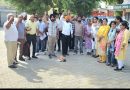 ਅਧੂਰੇ ਪੇਅ ਸਕੇਲਾਂ ‘ਤੇ ਕੰਮ ਕਰਦੇ ਮੁਲਾਜ਼ਮਾਂ ਨੇ ਸਾੜੀਆਂ ਨੋਟੀਫਿਕੇਸ਼ਨ ਦੀਆਂ ਕਾਪੀਆਂ