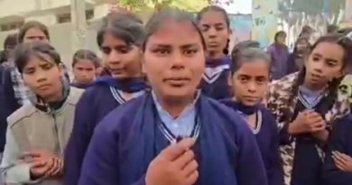 ਭਗਵੰਤ ਮਾਨ ਸਰਕਾਰ ਦੀ ਅਖੌਤੀ ਸਿੱਖਿਆ ਕ੍ਰਾਂਤੀ ਸਰਕਾਰੀ ਸਕੂਲਾਂ ‘ਚੋਂ ਖਾ ਗਈ ਅਧਿਆਪਕ, ਬੱਚੇ ਧਰਨੇ ਲਾਉਣ ਲਈ ਮਜਬੂਰ