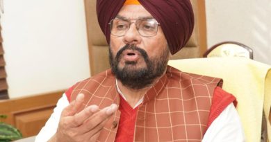 ਕੈਪਟਨ ਦੀਆਂ ਸਿਫ਼ਤਾਂ ਕਰਨ ਵਾਲੇ ਸੁਖਜਿੰਦਰ ਰੰਧਾਵਾ ਭਾਜਪਾ ‘ਚ ਜਾਣ ਦੀ ਕਰ ਰਹੇ ਤਿਆਰੀ- ਧਾਲੀਵਾਲ