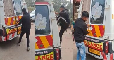 ਹੈਰਾਨੀਜਨਕ ਮਾਮਲਾ! ਹਸਪਤਾਲ ਪਹੁੰਚਣ ‘ਤੇ ਨਹੀਂ ਖੁੱਲ੍ਹਿਆ ਐਂਬੂਲੈਂਸ ਦਾ ਦਰਵਾਜਾ, ਮਰੀਜ਼ ਦੀ ਮੌਤ