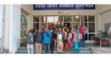 ਸਰਕਾਰੀ ਅਧਿਆਪਕਾਵਾਂ ਨੇ BPEO ‘ਤੇ ਲਾਏ ਜਿਨਸੀ ਸ਼ੋਸ਼ਣ ਦੀ ਕੋਸ਼ਿਸ਼ ਦੇ ਦੋਸ਼