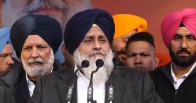 ਸੁਖਬੀਰ ਬਾਦਲ ਦਾ ਭਗਵੰਤ ਮਾਨ ‘ਤੇ ਤਿੱਖਾ ਹਮਲਾ; ਕਿਹਾ– “ਗਰੰਟੀਆਂ ਦੇ ਨਾਂ ‘ਤੇ ਪੰਜਾਬ ਨੂੰ ਲੁੱਟ ਰਹੀ ਸਰਕਾਰ”